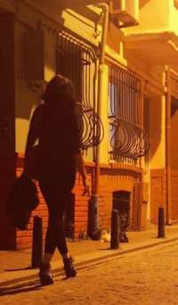 Mersin Kostümlü Escort - Son Derece Etkileyici ve Gizemli