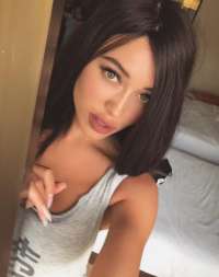 Sınırsız Eğlenceye Hazır Olun: Kostümlü Escortunuz Mersin'den